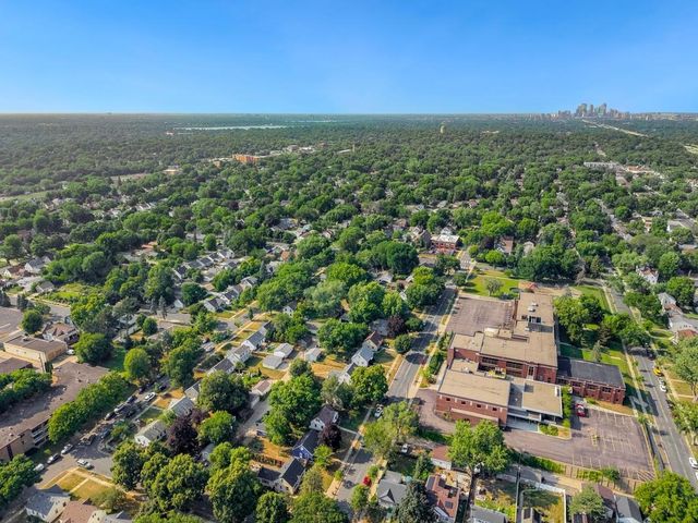 5860 Wentworth Avenue, Minneapolis, MN 55419
