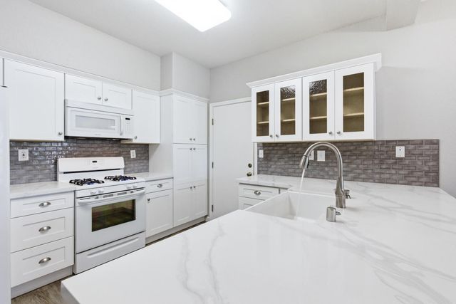 7118 S Lyne Bay Dr, Roseville, CA 95747