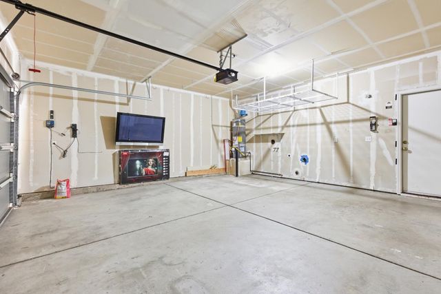 7118 S Lyne Bay Dr, Roseville, CA 95747