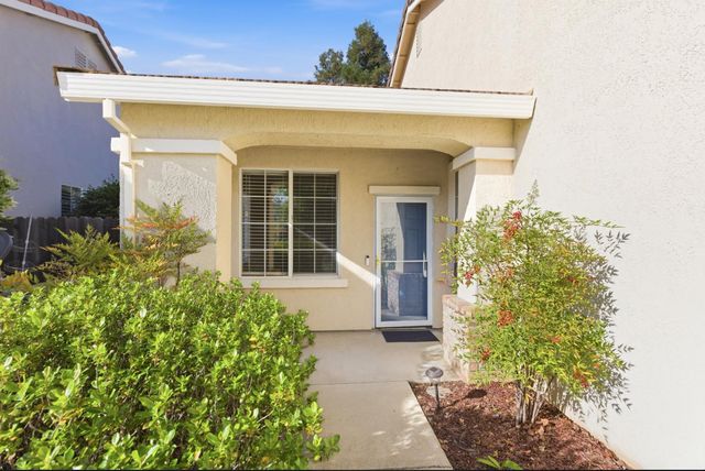 7118 S Lyne Bay Dr, Roseville, CA 95747