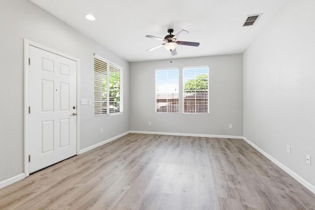 7118 S Lyne Bay Dr, Roseville, CA 95747