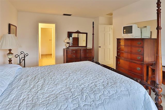 10502 LAKE CARROLL WAY, Tampa, FL 33618