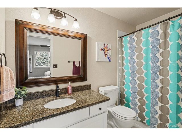 2615 Signal Creek Dr, Thornton, CO 80241