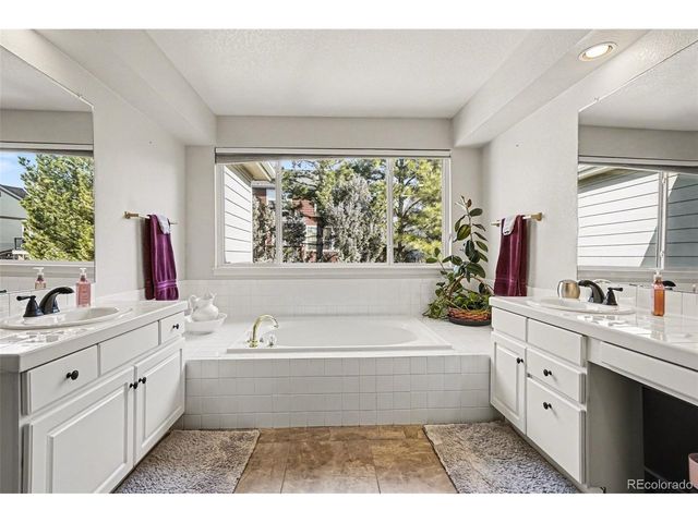 2615 Signal Creek Dr, Thornton, CO 80241