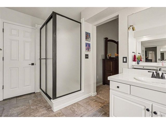 2615 Signal Creek Dr, Thornton, CO 80241