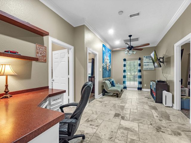 218 Lago Trace Drive, Huffman, TX 77336