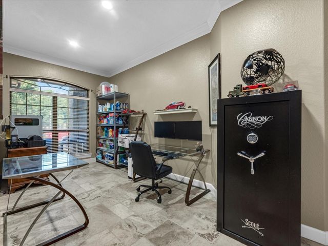 218 Lago Trace Drive, Huffman, TX 77336