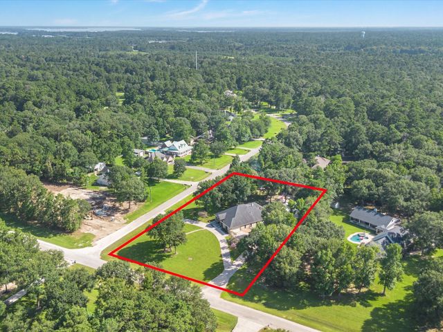 218 Lago Trace Drive, Huffman, TX 77336