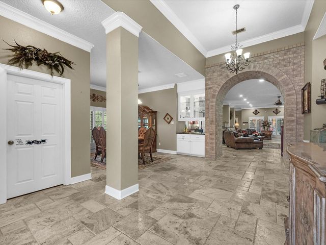 218 Lago Trace Drive, Huffman, TX 77336