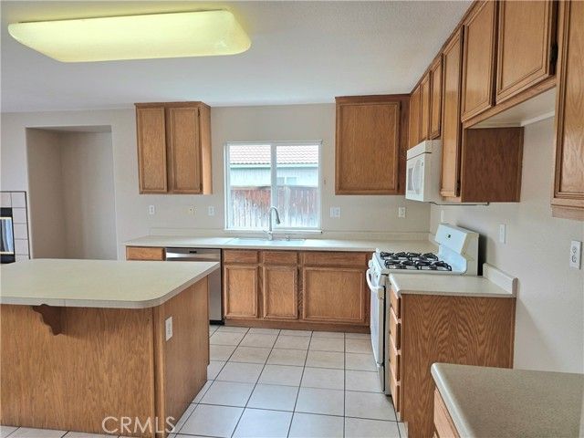 4175 Amber Ridge Lane, Hemet, CA 92545