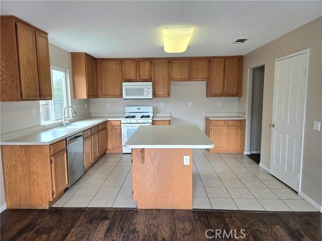 4175 Amber Ridge Lane, Hemet, CA 92545