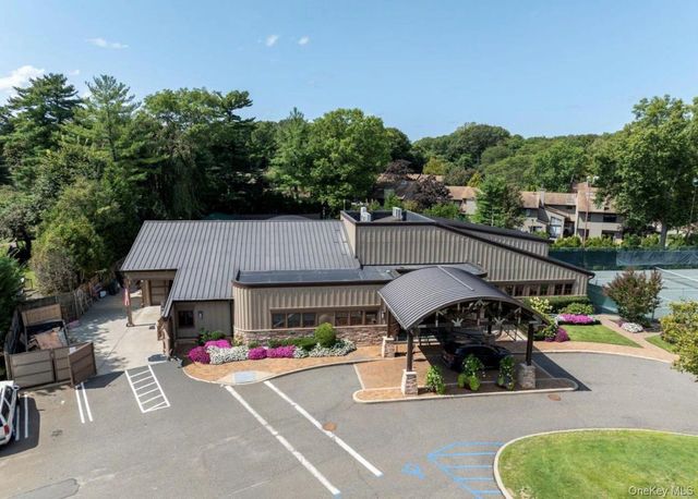 129 Golf View Drive 129, Jericho, NY 11753