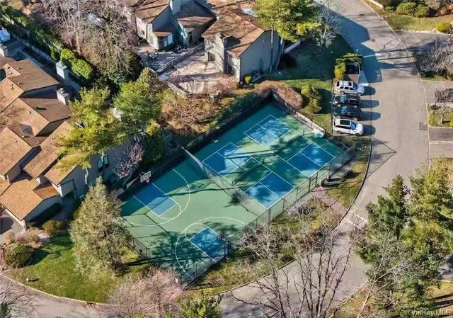 129 Golf View Drive 129, Jericho, NY 11753