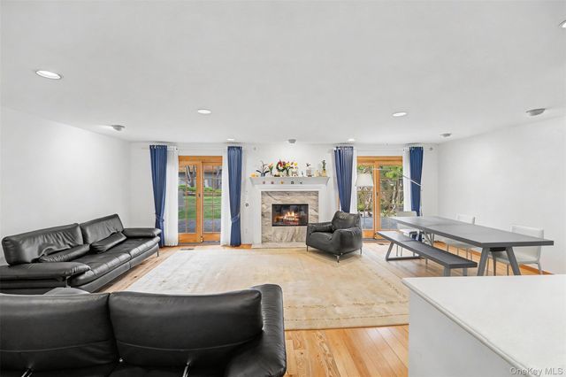 129 Golf View Drive 129, Jericho, NY 11753