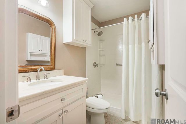 18485 H H Wilson Rd, Prairieville, LA 70769