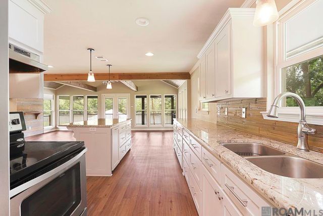18485 H H Wilson Rd, Prairieville, LA 70769