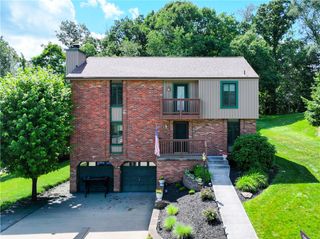 103 Cranston Dr, Moon/crescent Twp, PA 15108