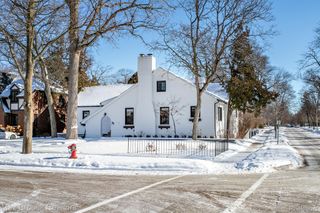 93 Oakdale Boulevard, Pleasant Ridge, MI 48069