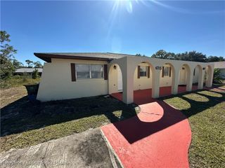 4715 Leucadendra Drive, Sebring, FL 33872