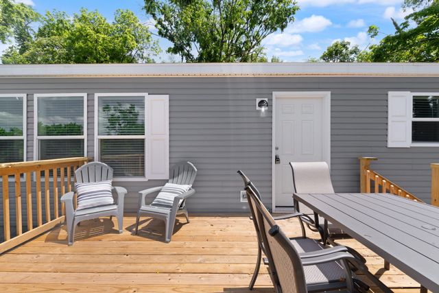 42 Furlong Avenue, Burnside, KY 42519