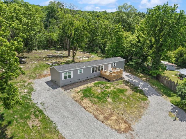 42 Furlong Avenue, Burnside, KY 42519
