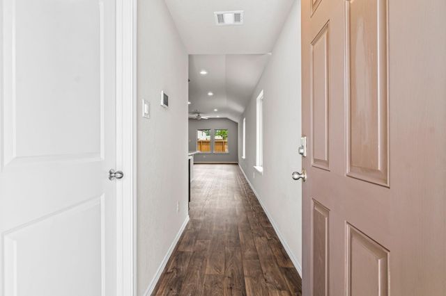 14409 Sugar Pines Drive, Conroe, TX 77302