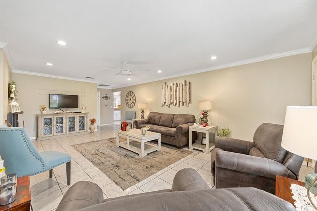 8900 SW 97TH LANE ROAD H, Ocala, FL 34481