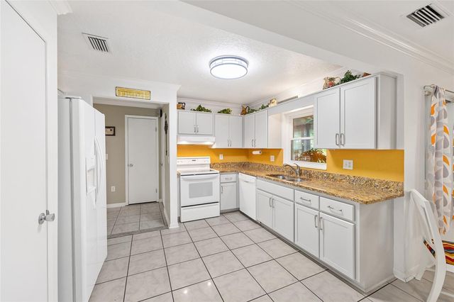 8900 SW 97TH LANE ROAD H, Ocala, FL 34481