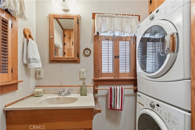 23404 Cloudview, Crestline, CA 92325