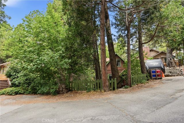 23404 Cloudview, Crestline, CA 92325