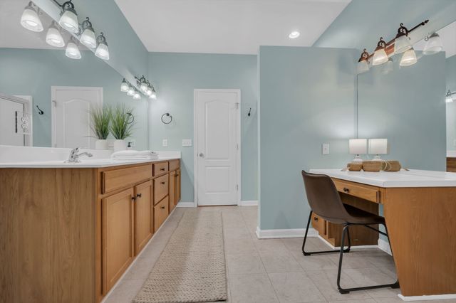 1034 Ridglea Drive, Burns, TN 37029