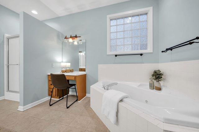 1034 Ridglea Drive, Burns, TN 37029