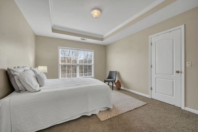 1034 Ridglea Drive, Burns, TN 37029