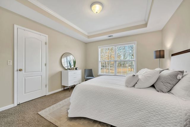 1034 Ridglea Drive, Burns, TN 37029