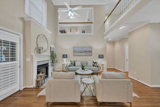 1034 Ridglea Drive, Burns, TN 37029