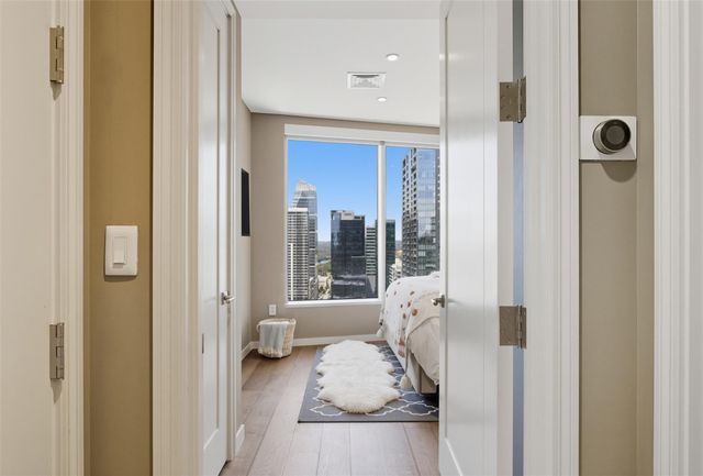 200 Congress Ave 25C, Austin, TX 78701