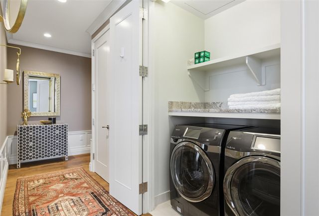 200 Congress Ave 25C, Austin, TX 78701