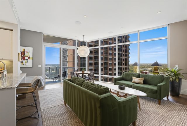 200 Congress Ave 25C, Austin, TX 78701