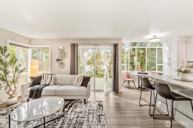 12637 104th Avenue NE, Kirkland, WA 98034