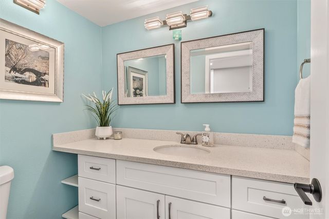 12637 104th Avenue NE, Kirkland, WA 98034