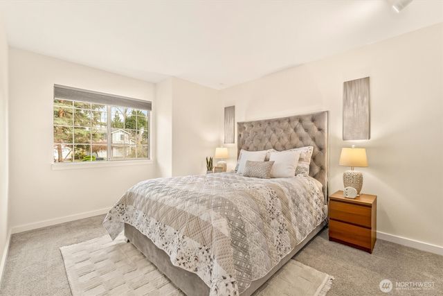 12637 104th Avenue NE, Kirkland, WA 98034