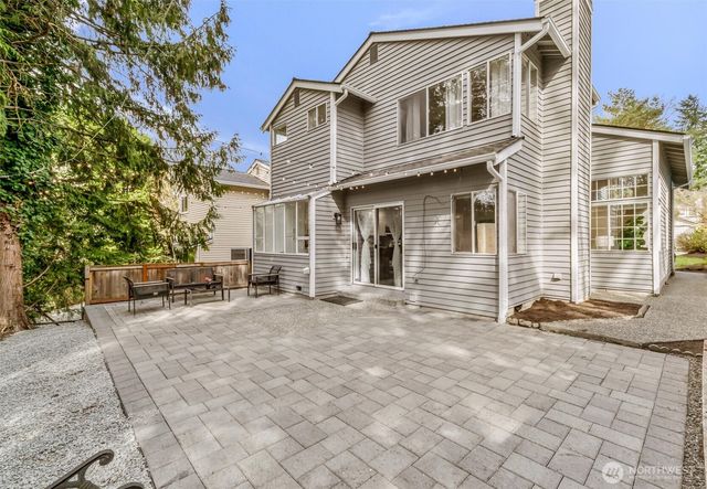 12637 104th Avenue NE, Kirkland, WA 98034