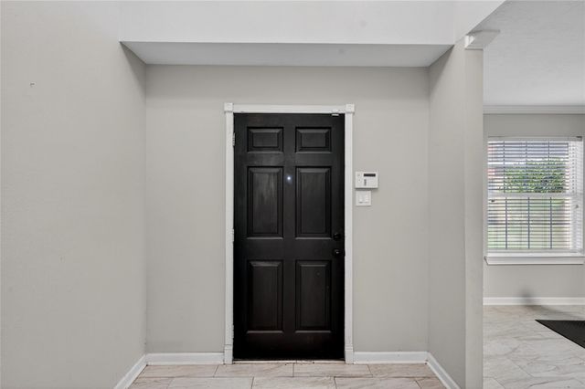 6046 Sandy Creek Drive, Baytown, TX 77523