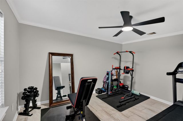 6046 Sandy Creek Drive, Baytown, TX 77523