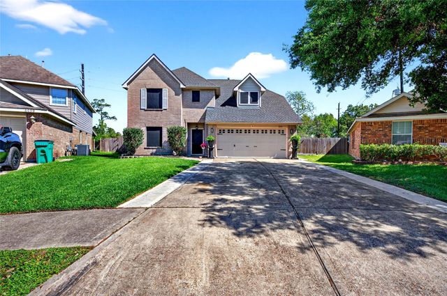 6046 Sandy Creek Drive, Baytown, TX 77523