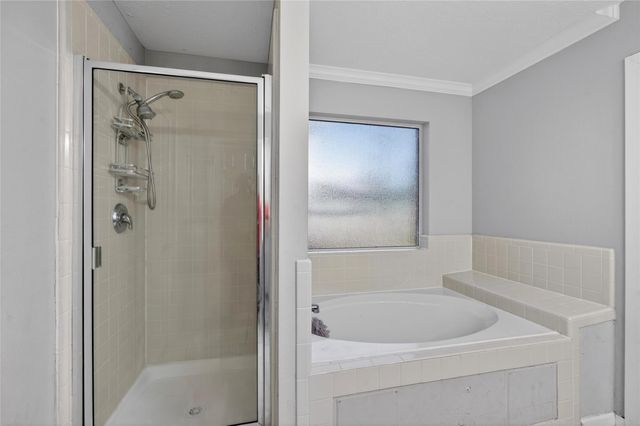 6046 Sandy Creek Drive, Baytown, TX 77523