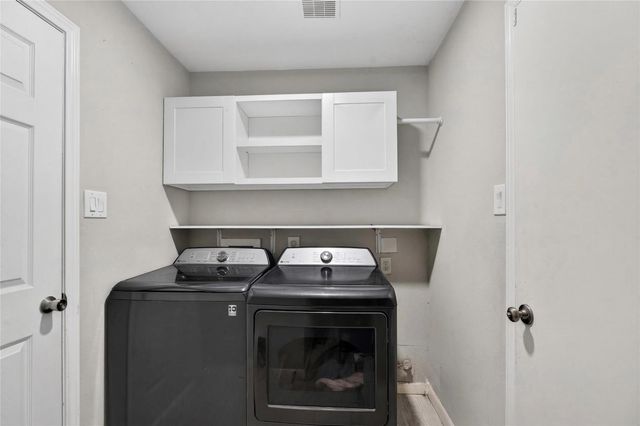 6046 Sandy Creek Drive, Baytown, TX 77523