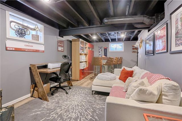 705 W 91st Street, Kansas City, MO 64114