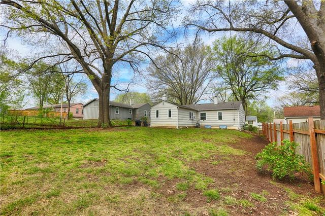 705 W 91st Street, Kansas City, MO 64114