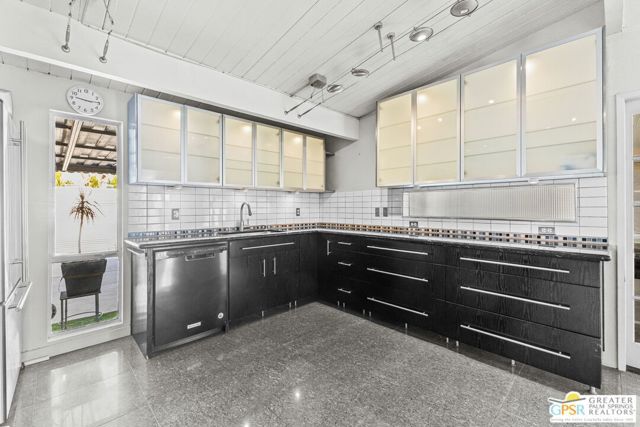 784 E Alexander Way, Palm Springs, CA 92262